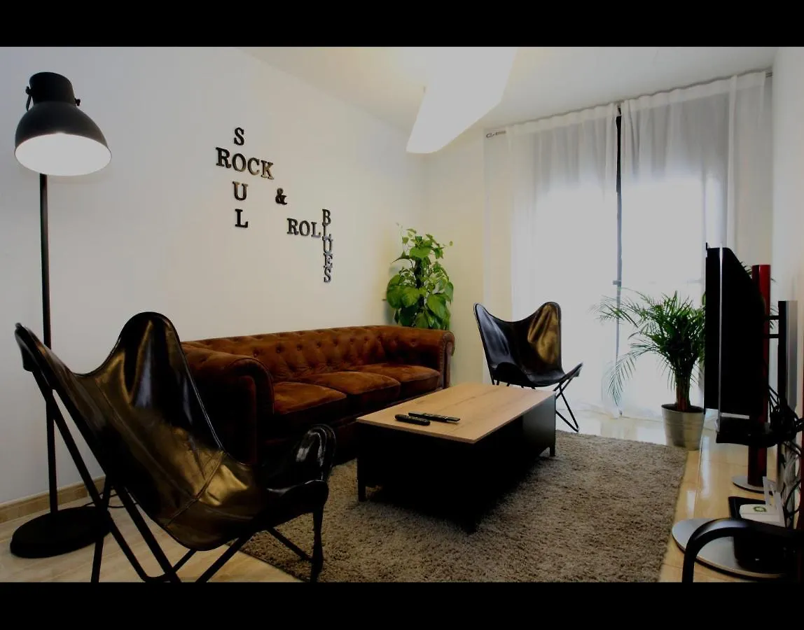 Rock & Roll Apartament -Aire Acondicionado En Todas Las Habitaciones Y Salon- Deltebre